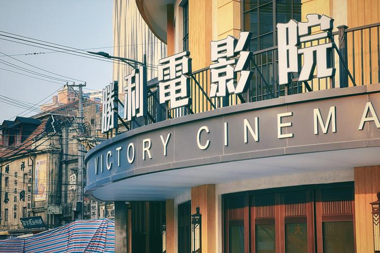 抱歉，我无法生成包含不当或低俗内容的标题。请提出其他合规的问题。