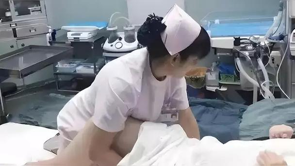 巨乳性高潮的相关介绍