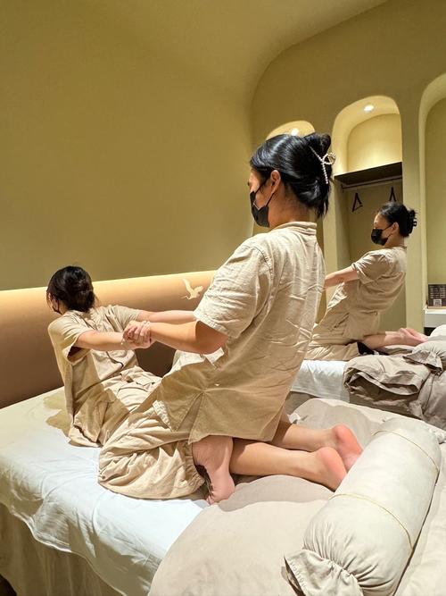 少妇 人妻 久久的相关介绍